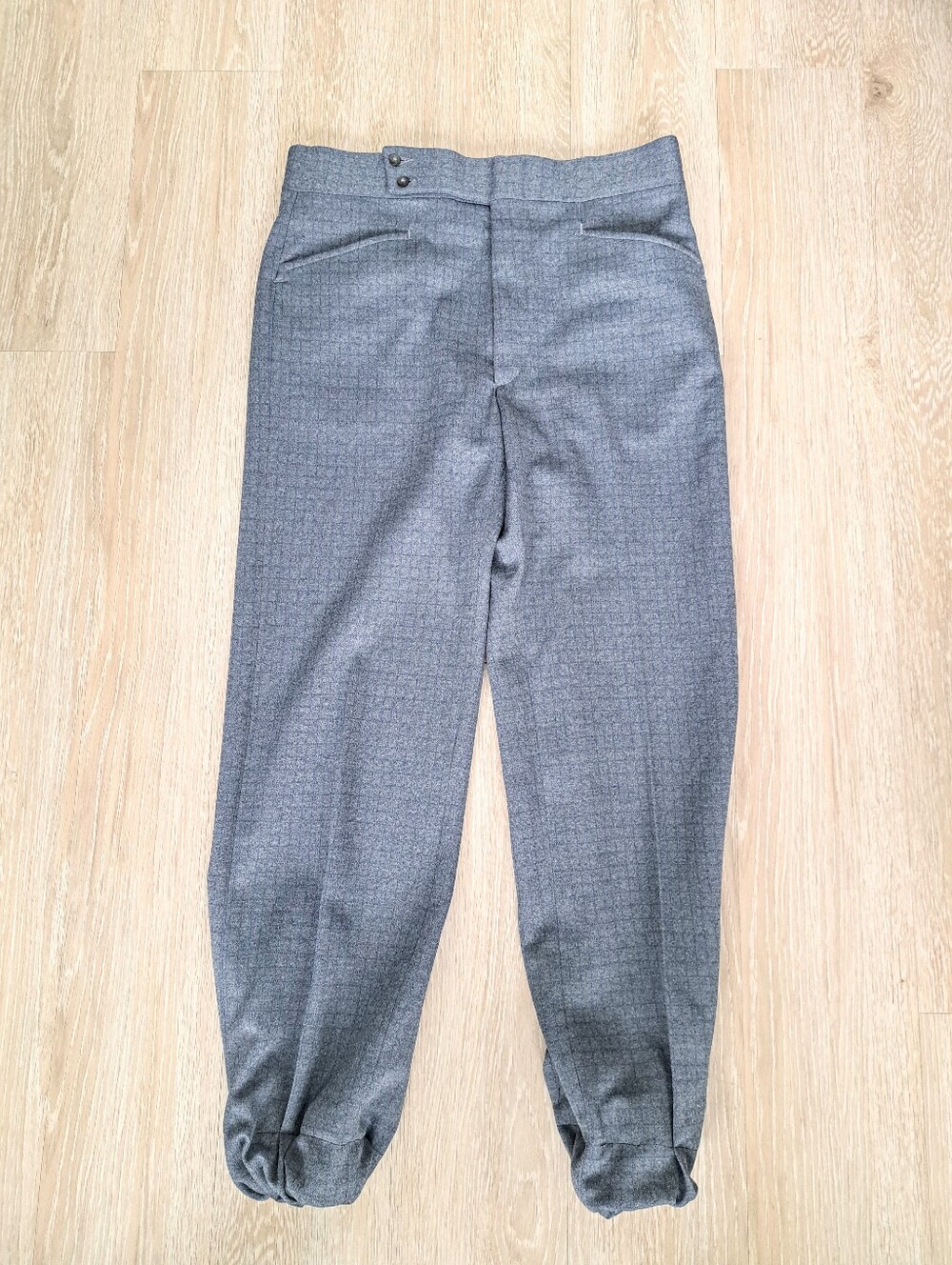 Haggar Gray and Blue Tailored Jogger-Style Dress Pants Sz 30-32